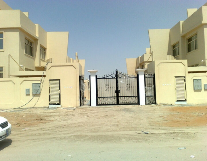 8 Villas Compound